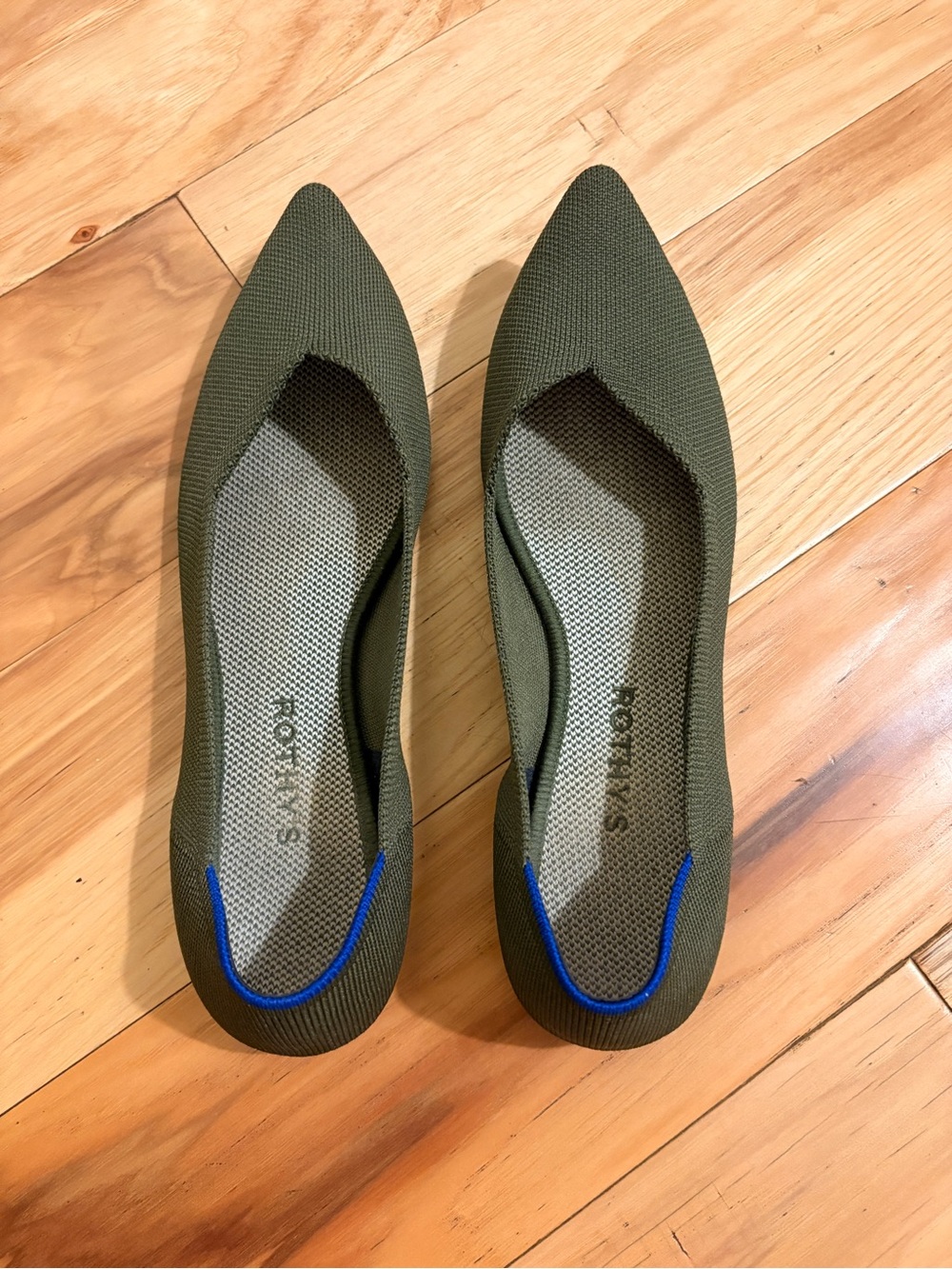 Rothy’s Pointed Toe Flats in Olive Size 10